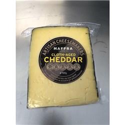 MAFFRA 400G CLOTH AGED CHEDDAR CHEESE