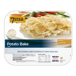7STAR 2.6KG POTATO BAKE WITH A CREAMY CHEESE SAUCE