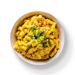 SIMPLY TASTY 300G CURRY PASTA SALAD*