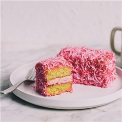 SBN (6) GF VEGAN BERRY CREME LAMINGTON*