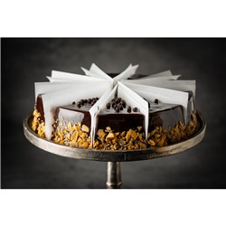 LOOMAS 10 CUT FERRERO ROCHER CAKE 8IN