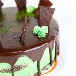 MARKS 11'' CHOC MINT DELIGHT CAKE*