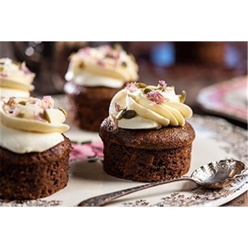 PRIESTLEYS 8 X 91G IND CARROT CAKE VEGAN
